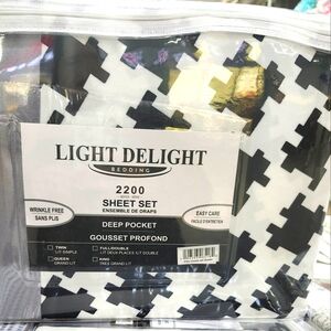Light Delight Sheet Set